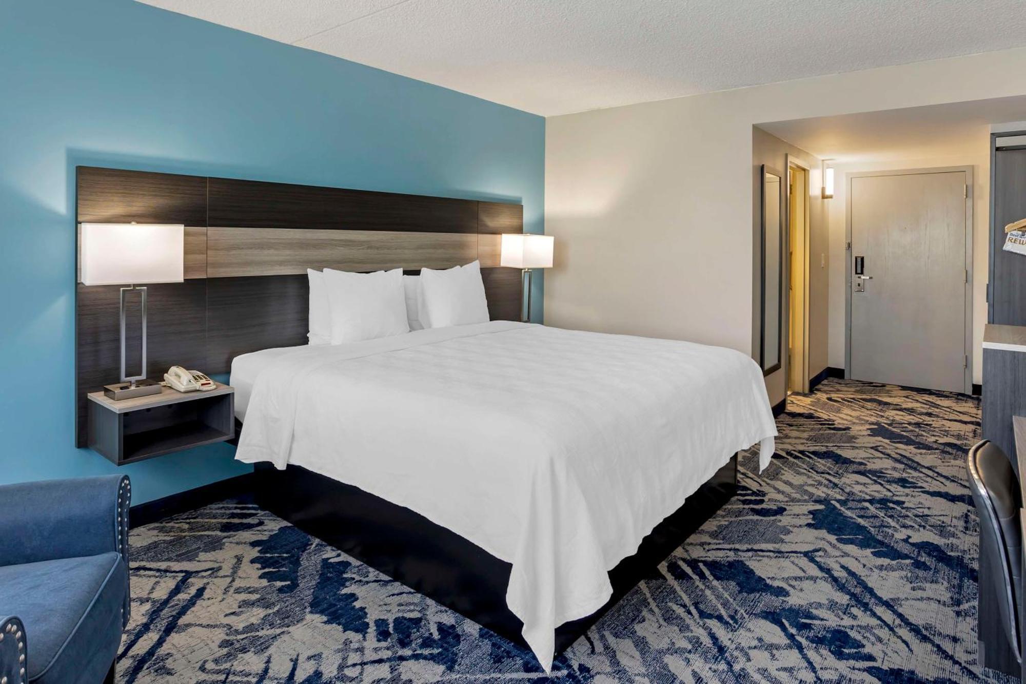 Best Western Rutgers University Hotel Ист-Брунсвик Экстерьер фото