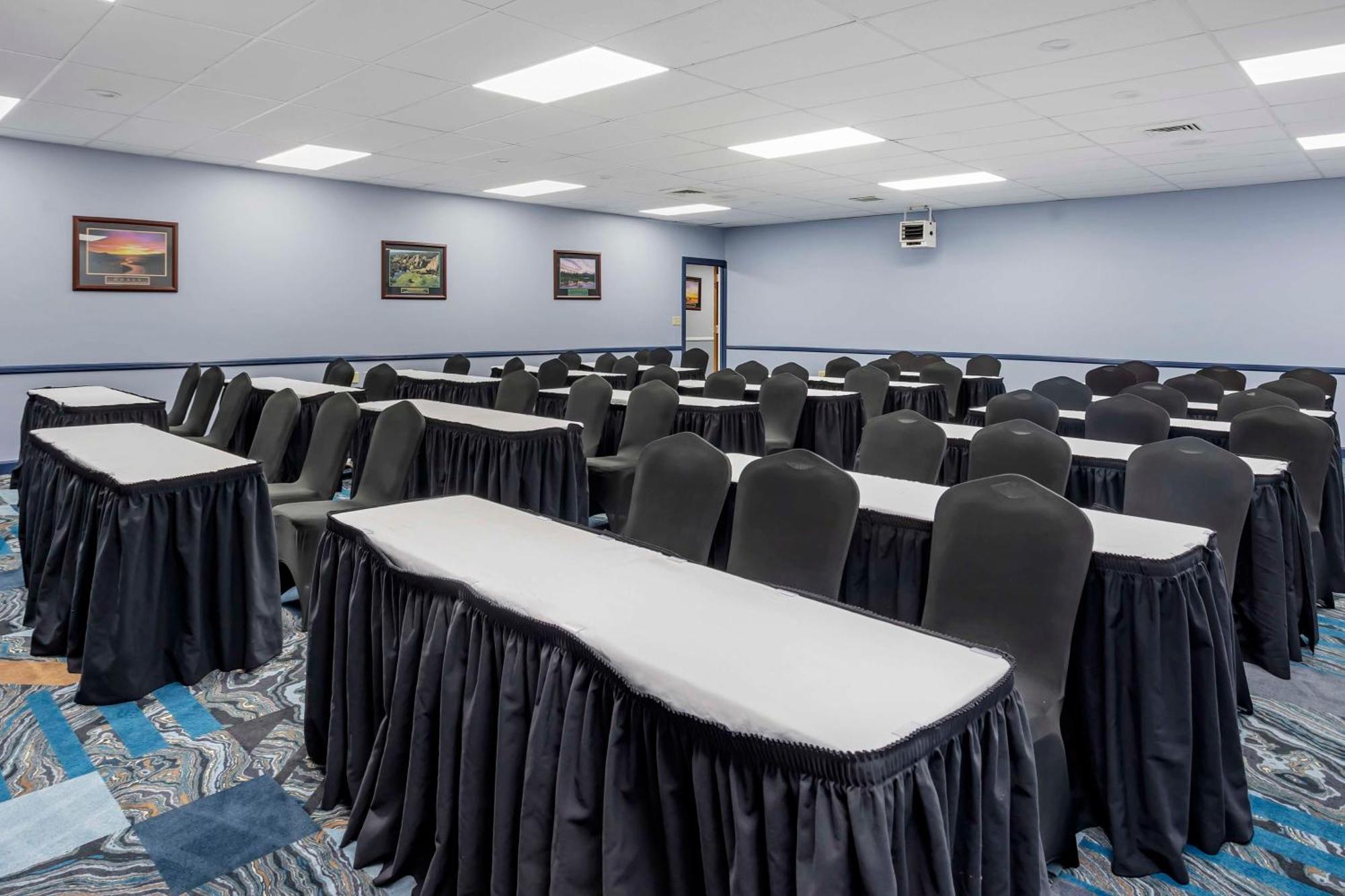 Best Western Rutgers University Hotel Ист-Брунсвик Экстерьер фото