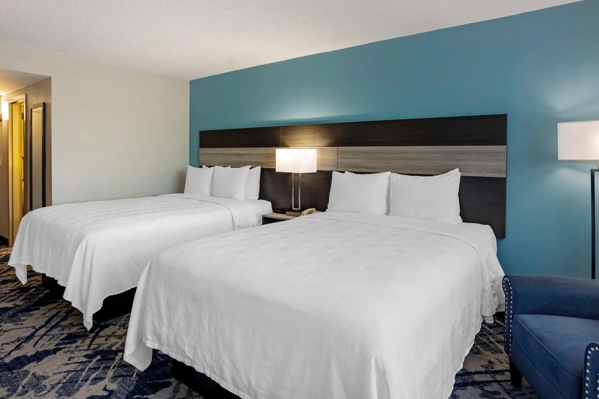 Best Western Rutgers University Hotel Ист-Брунсвик Экстерьер фото