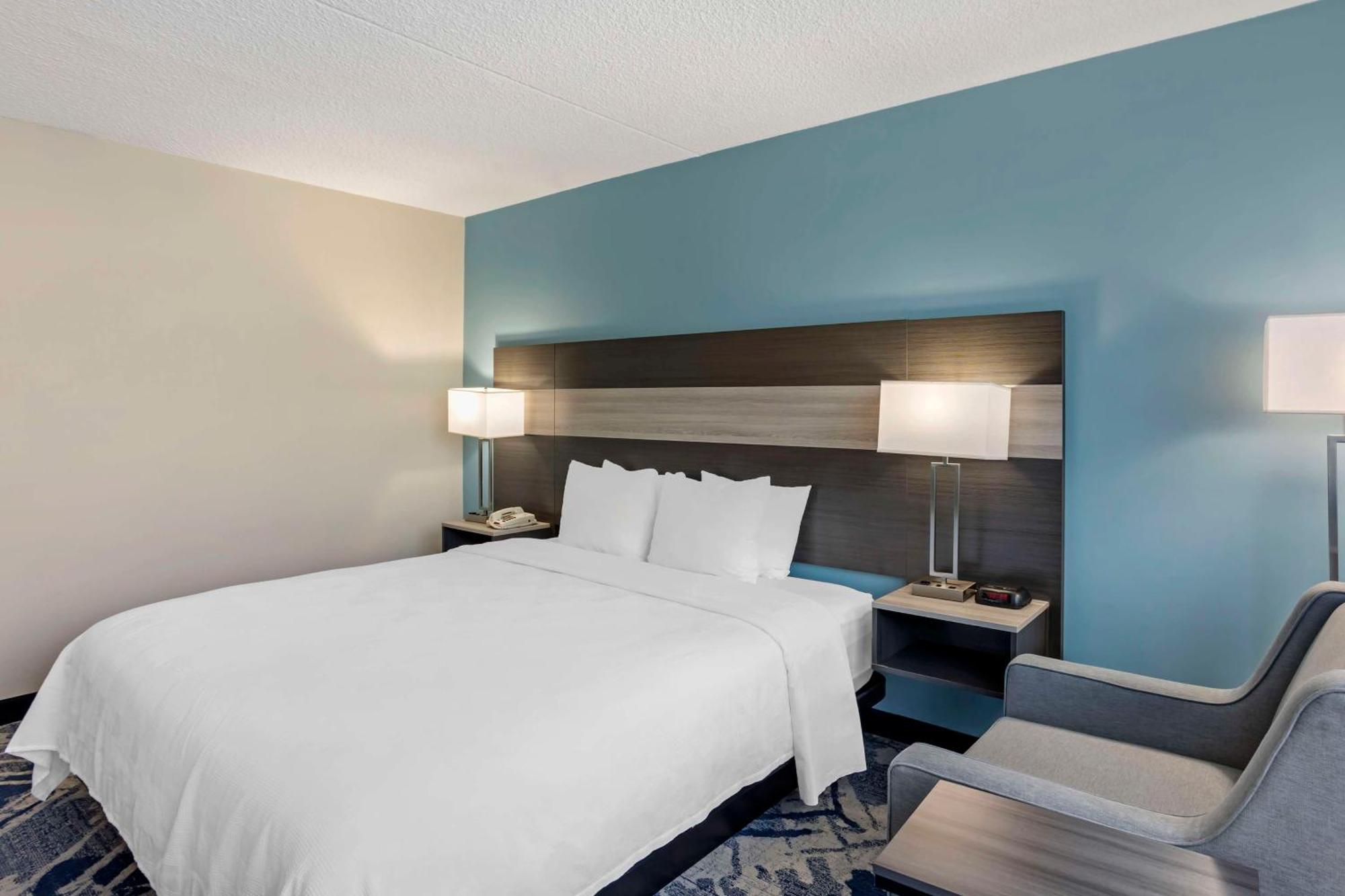 Best Western Rutgers University Hotel Ист-Брунсвик Экстерьер фото