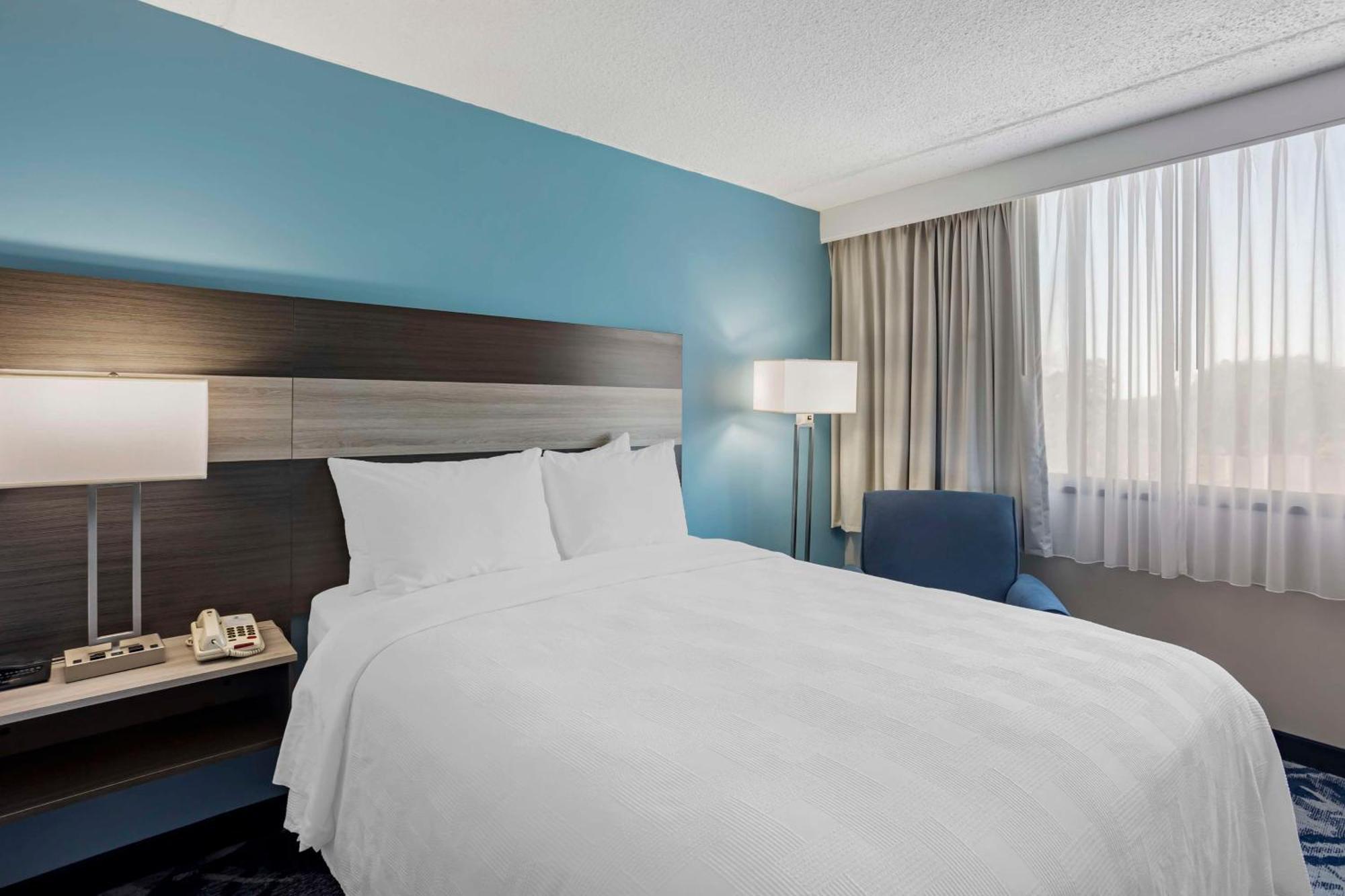 Best Western Rutgers University Hotel Ист-Брунсвик Экстерьер фото