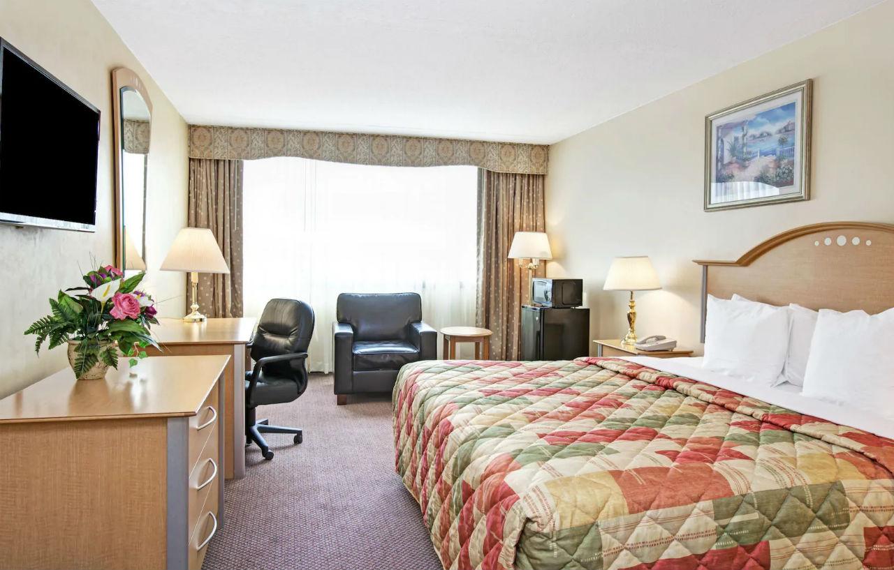 Best Western Rutgers University Hotel Ист-Брунсвик Экстерьер фото